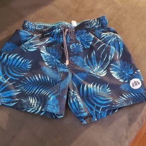 Boy's swimming  🏊‍♂️ shorts sz 4-6